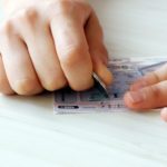 宝くじが当選したら貯蓄ではなく資産運用をはじめるべき理由