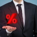 年利10％を期待できる資産運用とは？リスクを抑える運用法も解説