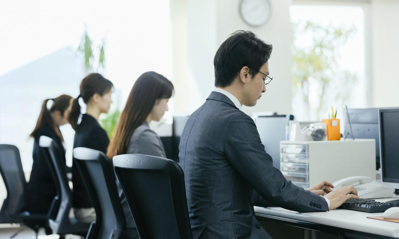 副業禁止の公務員が財テクで収入UP！節約と資産運用の方法を解説