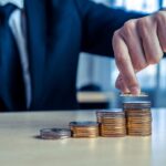 ファンドラップの手数料はなぜ高い?三重構造の仕組みと実質リターンを解説