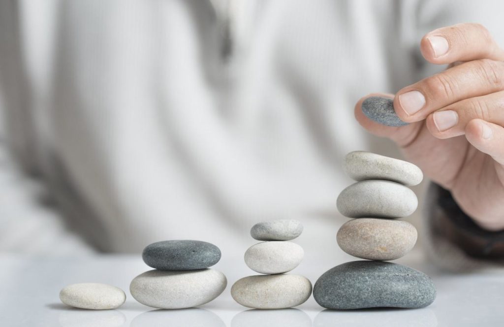 銀行に1000万円を預けるなら資産運用をした方がよい