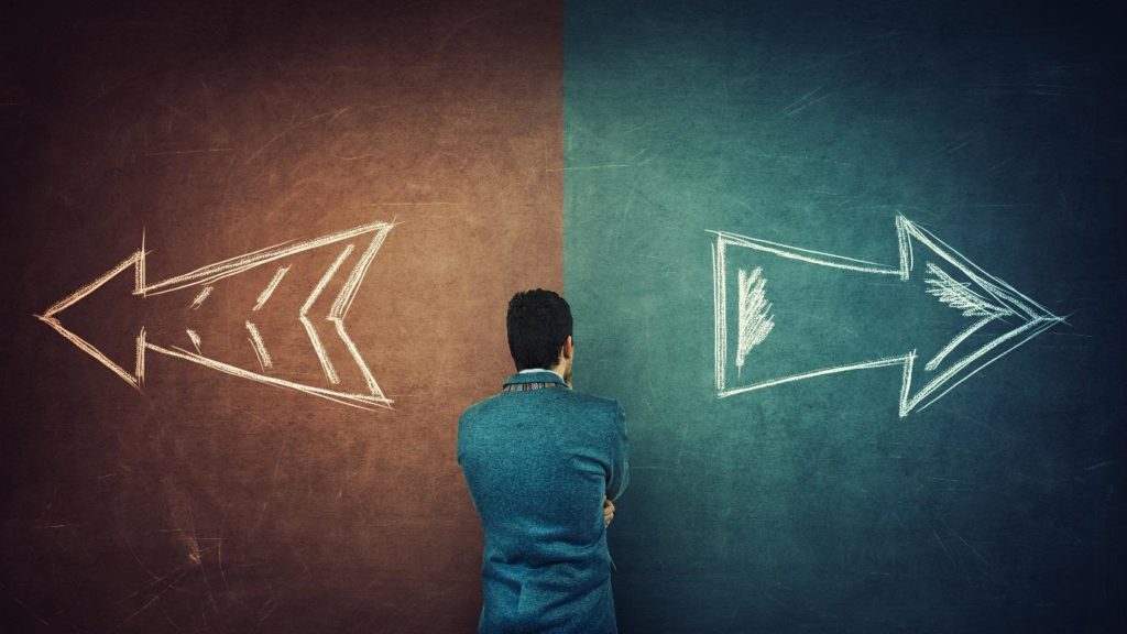 ヘッジファンドの購入経路はどちらがいい?直接、仲介別のメリット/デメリット