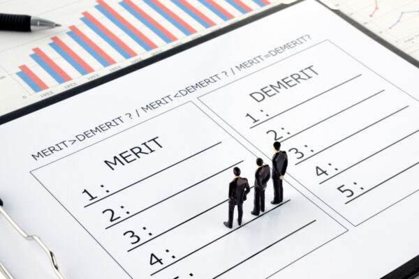 メリット、デメリットを比較