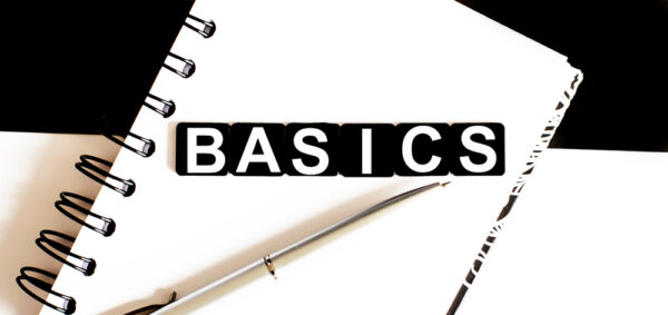 ヘッジファンド投資で守るべきポイントをノートに記載