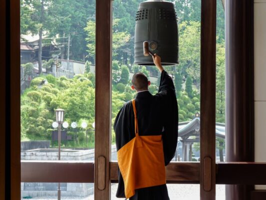 宗教法人は非課税なのに資産運用はできる?その理由と資産運用方法